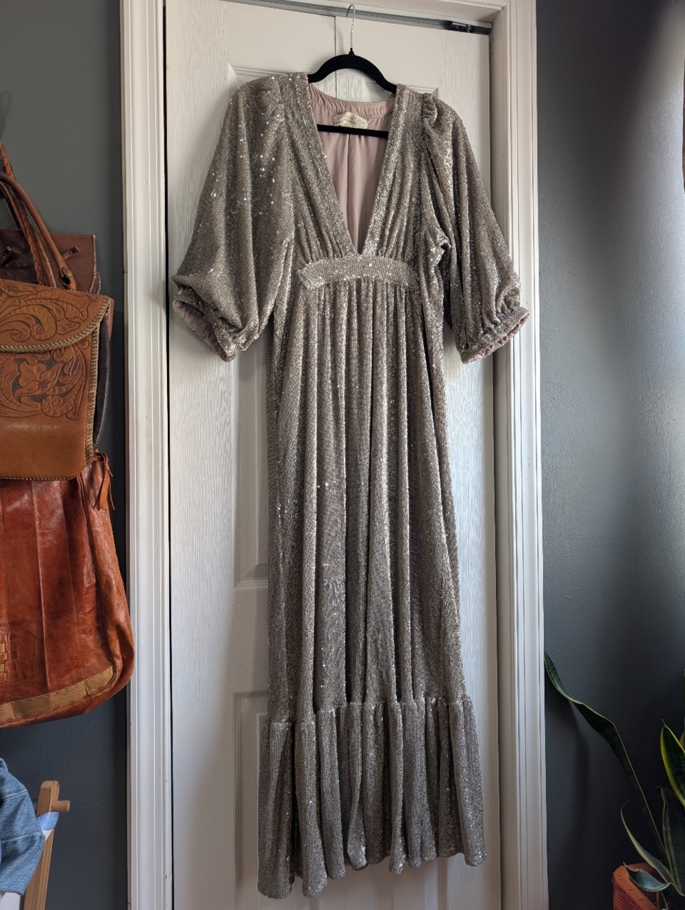 Saltwater Luxe Wren Champagne Sequin Maxi Dress Deep V Size M